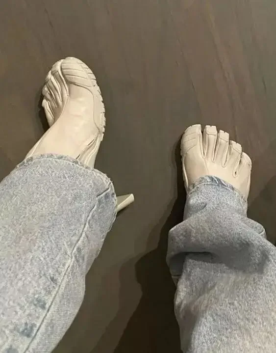 다섯 손가락 발가락 디자인 여성 부츠 블랙/핑크/화이트 - Toe Sock Split 리뷰 및 가격