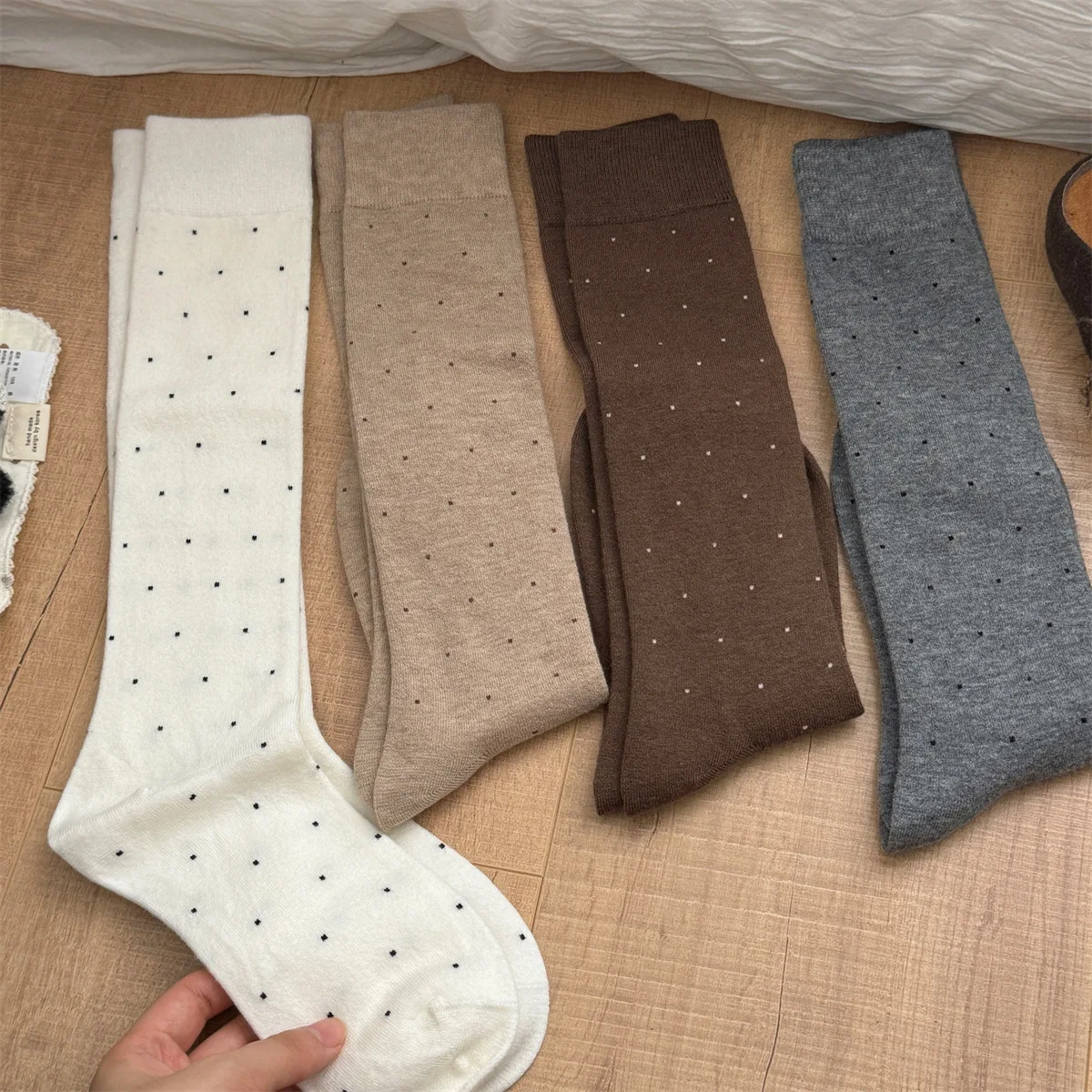 SP & CITY 여성용 귀여운 폴카 도트 실크 울 양 - Silk Sock Bamboo 리뷰 및 가격